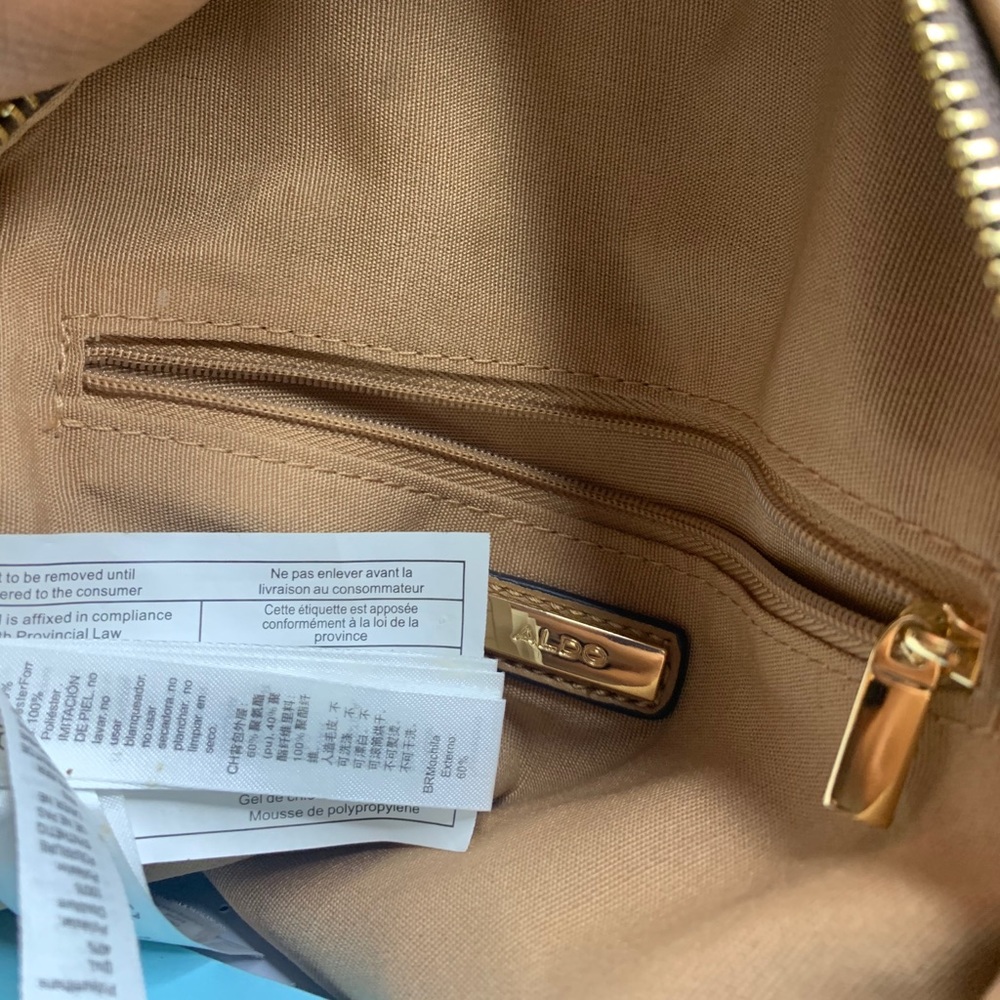 A mini backpack - Picture 6 of 6